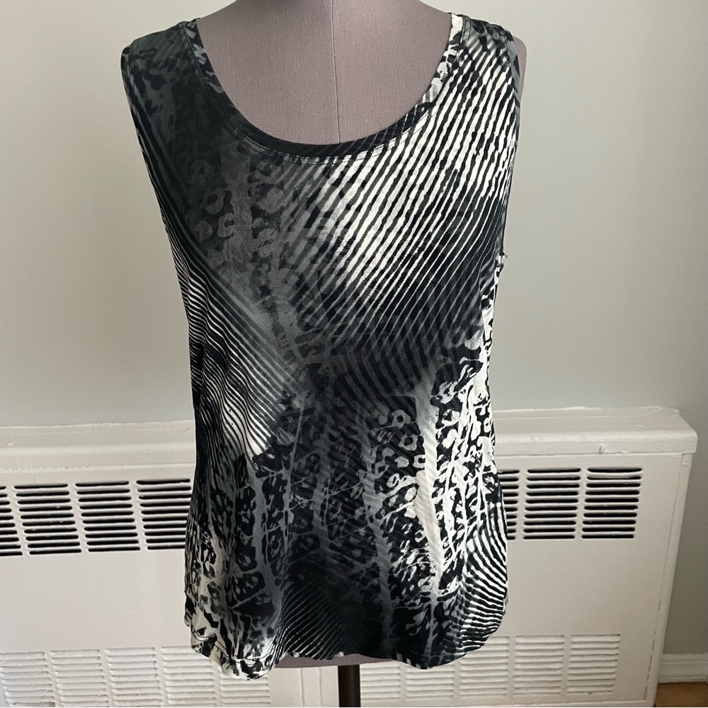 Lynn Richie Silver tank top and matching cardigan set - Picture 4 of 11